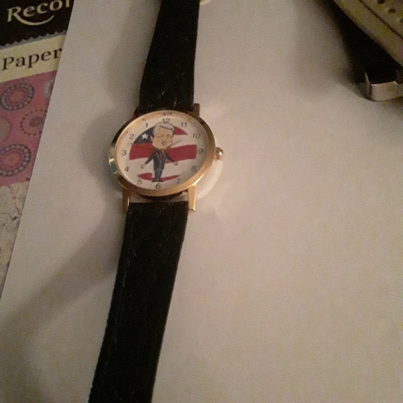 Vintage Bill Clinton Watch - Picture 3 of 3